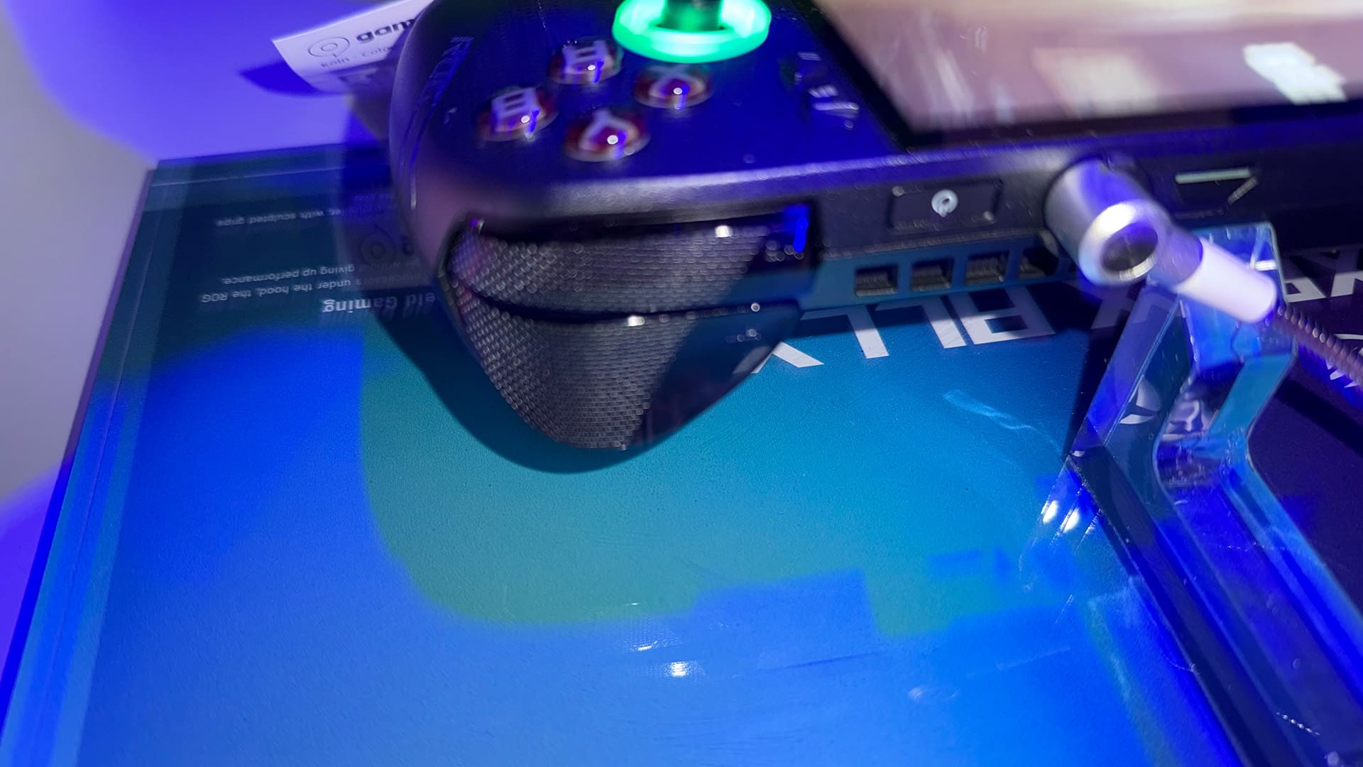 ASUS ROG Xbox Ally X gamescom 2025 hands-on preview image 2 bumpers triggers cheap