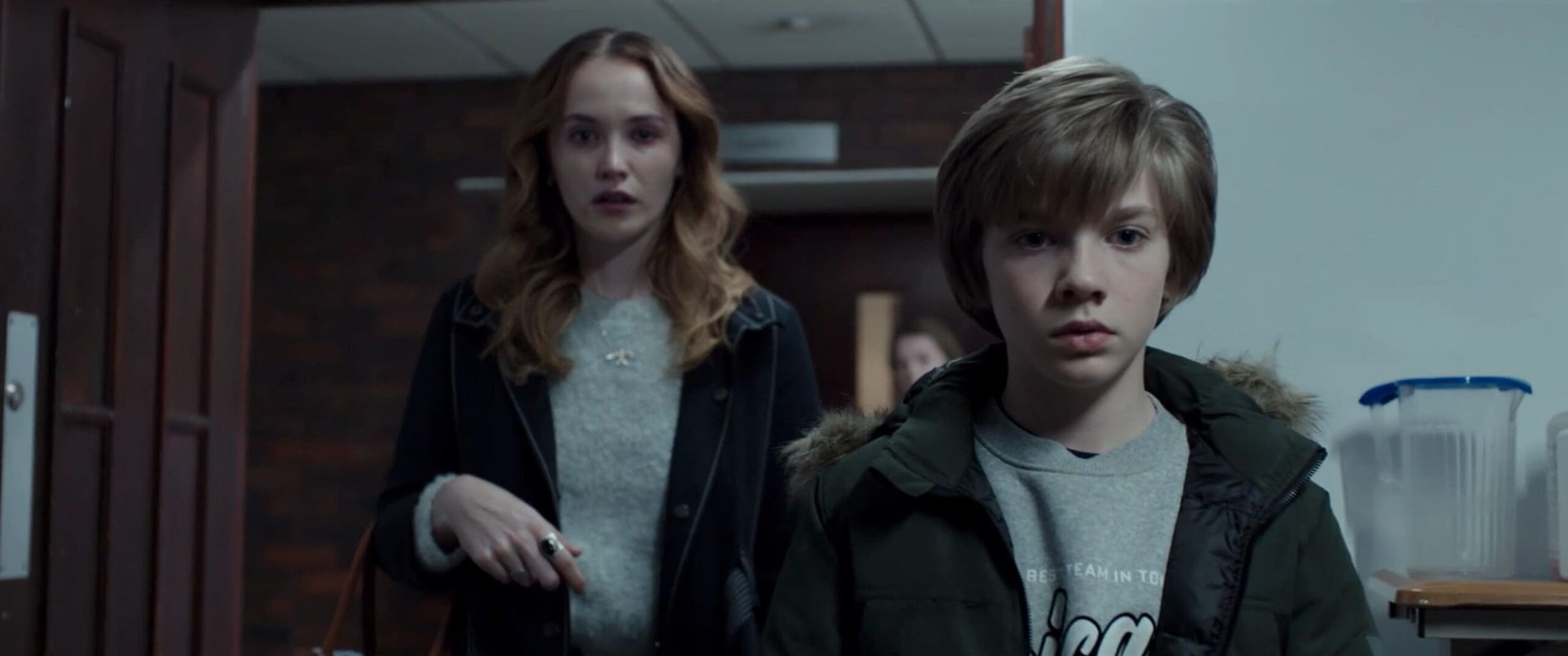 Daddy's Head review screenshot 1 family haunted supernatural apparitions deceased father