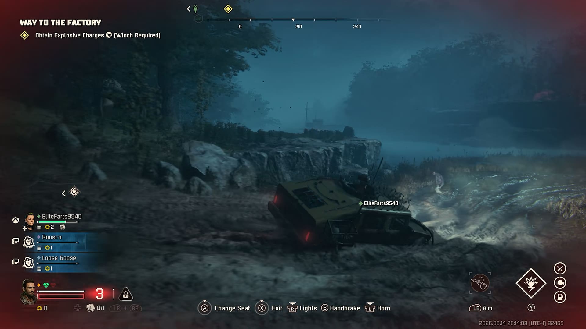 Zelfs met sterke voertuigen kun je in een modderig gebied vast komen te zitten en hier is vooral gebruikgemaakt van de functionaliteiten uit Sabers offroad-rijsimulatiegames MudRunner, SnowRunner en RoadCraft