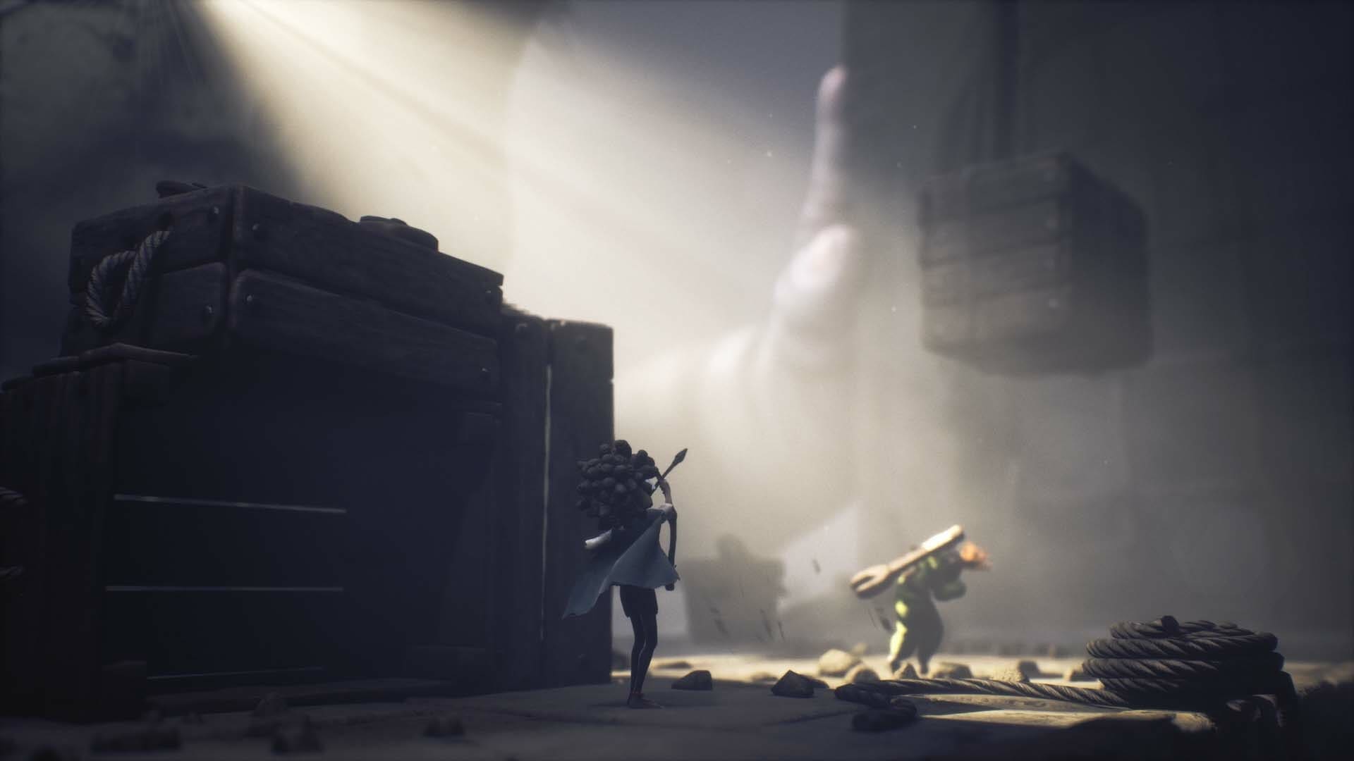 Het is aan Low de taak om met zijn pijl en boog op dit touw te schieten zodat het houten blok naar beneden valt