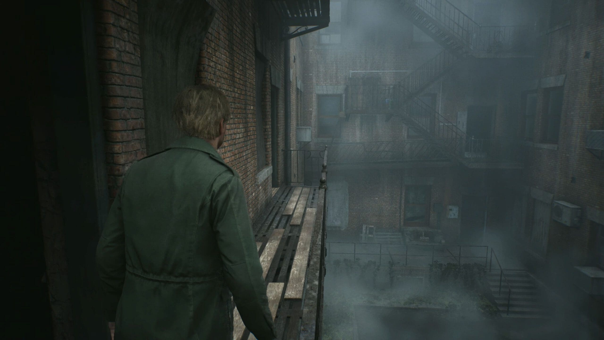 Silent Hill 2 remake review screenshot 4 over the shoulder perspective